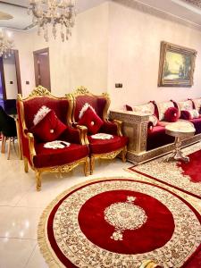 Posezení v ubytování Abraj Dubai 3 bedroom luxury apartment