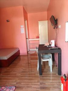 Postel nebo postele na pokoji v ubytování Saki's inn