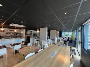 Χώρος καθιστικού στο The Originals City, Hotel Ariane, Toulouse Sud Labège