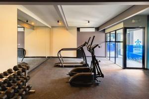 Fitness centrum a/nebo fitness zařízení v ubytování Cielito Lindo, vista espectacular en 11 nivel