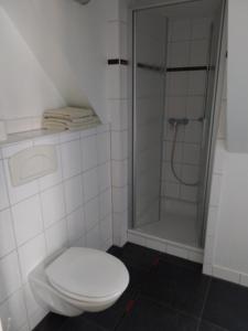 Bagno di Tangermünde Zum S c h m u c k Giebel - Pension & FeWo