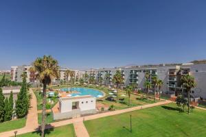 The swimming pool at or close to Apartamentos Moon Dreams Almerimar