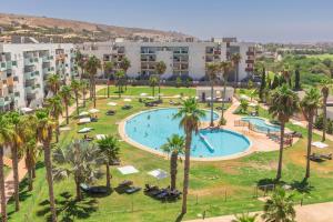 The swimming pool at or close to Apartamentos Moon Dreams Almerimar