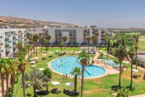 The swimming pool at or close to Apartamentos Moon Dreams Almerimar