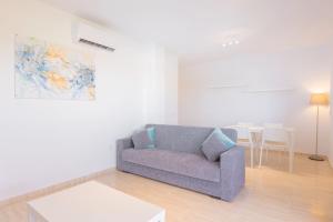 A seating area at Apartamentos Moon Dreams Almerimar