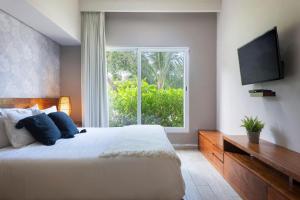 Ένα ή περισσότερα κρεβάτια σε δωμάτιο στο Casa Caleta ❂ Marina Private Dock +12 φωτογραφίες