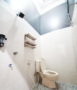 Guest House Syariah GS Sakinah, Kota Metro的一间浴室