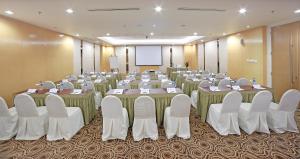 Kawasan bisnes dan/atau bilik persidangan di All Sedayu Hotel Kelapa Gading
