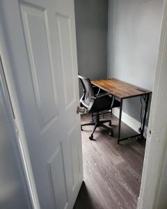 Φωτογραφία από το άλμπουμ του Guest room with two double beds in Columbus Oh, Airport location σε Seagrave