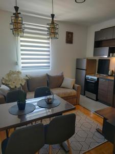 Η κουζίνα ή μικρή κουζίνα στο Apartman Novak Sokobanja