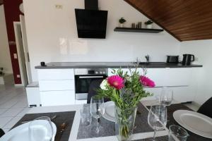 Kuchyň nebo kuchyňský kout v ubytování Ferienwohnung Waldblick Dahn