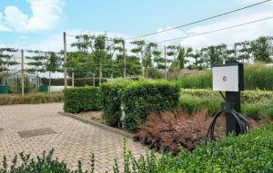 Vườn quanh Beautiful Home In Poperinge With Wifi