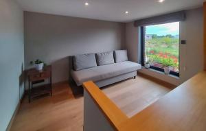 Khu vực ghế ngồi tại Beautiful Home In Poperinge With Wifi