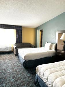 Gallery image of REGENCY Inn & SUITES NEW LONDON MYSTIC in New London +27 photos