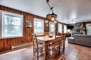 Posezení v ubytování Domaine Chalets des pins