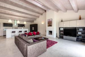 Zdjęcie z galerii obiektu Villa Aquila on two floors - Cignella Resort Tuscany w mieście Osteria Delle Noci