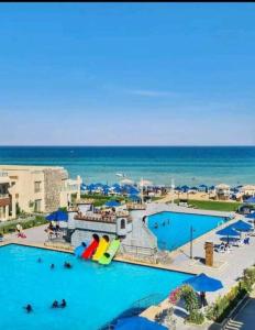 Bazén v ubytování elite residence & aqua park nebo v jeho okolí + 7 fotografií