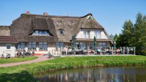 Afbeelding uit fotogalerij van Landhaus Großes Meer in Südbrookmerland