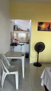 Η κουζίνα ή μικρή κουζίνα στο Cantinho GL