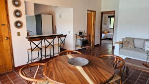 Una cocina o zona de cocina en Villa 25 La Rinconada Tequisquiapan