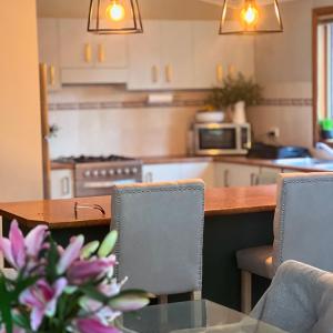 Køkken eller tekøkken på Greenwood Cottages + 18 billeder