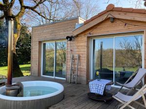 The 10 best hotels with pools in Aurin, France | Booking.com