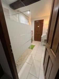 Ένα μπάνιο στο La maison aux petits bonheurs