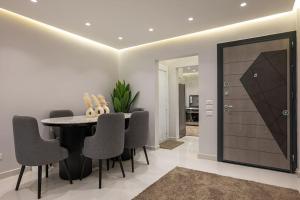 Φωτογραφία από το άλμπουμ του Mohandeseen Luxury Apartment στο Κάιρο +46 φωτογραφίες