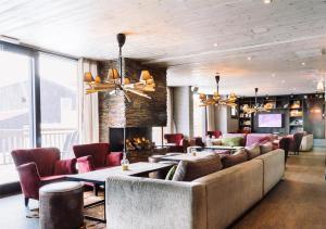 Posezení v ubytování Langley Hôtel Tango