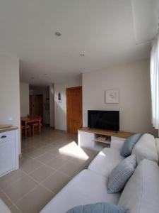 Μια τηλεόραση ή/και κέντρο ψυχαγωγίας στο Peral 32 - Baix amb Pàrquing