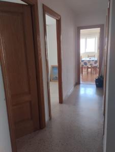 Fotografia z galérie ubytovania Spacious room with private key and WIFI v destinácii Granada