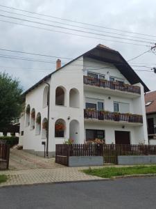 Budova, v ktorej sa apartmán nachádza