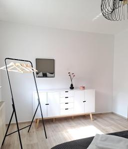 TV a/nebo společenská místnost v ubytování Apartment Seeblick