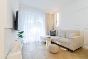 Μια τηλεόραση ή/και κέντρο ψυχαγωγίας στο Lukier Muse- Katowice Centrum - Mikołowska - FREE GARAGE - self check-in