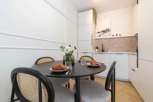 Η κουζίνα ή μικρή κουζίνα στο Lukier Muse- Katowice Centrum - Mikołowska - FREE GARAGE - self check-in