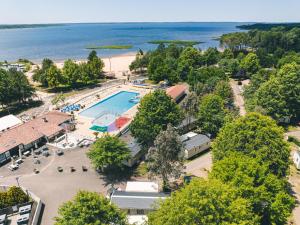 Πισίνα στο ή κοντά στο Camping Officiel Siblu Le Pipiou