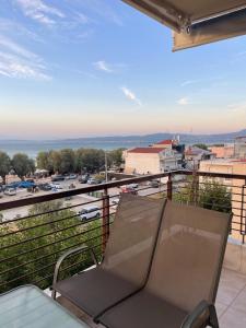 Μπαλκόνι ή βεράντα στο Olive house peraia +18 φωτογραφίες
