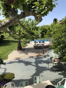 Zahrada ubytování Grande Villa Provençale avec Piscine Privée à Gémenos