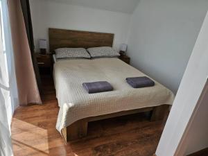 Postel nebo postele na pokoji v ubytování Bernsteinhaus