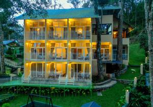 Zahrada ubytování Areva Inn Plantation Resort Munnar with Pool by VOYE HOMES