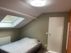 Postel nebo postele na pokoji v ubytování Appartement 7 - Hyper centre - 1 à 4 personnes