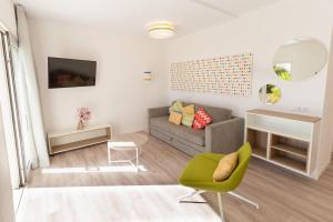 Χώρος καθιστικού στο R2 Maryvent Beach Apartments
