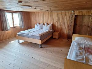 Postel nebo postele na pokoji v ubytování Ferienwohnung in altem Bauernhaus
