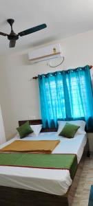 Φωτογραφία από το άλμπουμ του Megha Lodging σε Chik Bānavar +30 φωτογραφίες