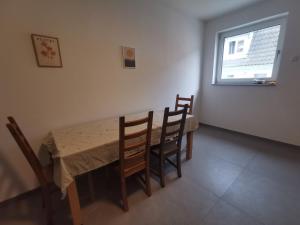 Φωτογραφία από το άλμπουμ του Komfortneubauwohnung Braunsbach σε Braunsbach +3 φωτογραφίες