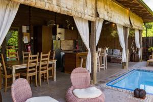 Imagem da galeria de La Pointe Beach Huts em Praslin