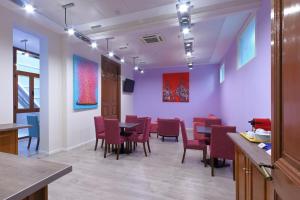 Posedenie v ubytovaní Hotel Ginebra