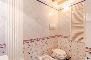 Koupelna v ubytování Romantic Suite Near Pisa Lucca