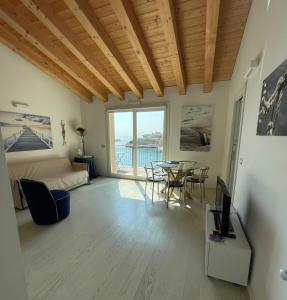 Foto dalla galleria di PORTOPICCOLO sul mare - Sistiana a Sistiana