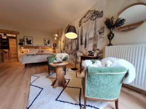 Dapur atau dapur kecil di Charmante chambre avec salle d'eau privative et espace salon - FR-1-584-325 +5 gambar